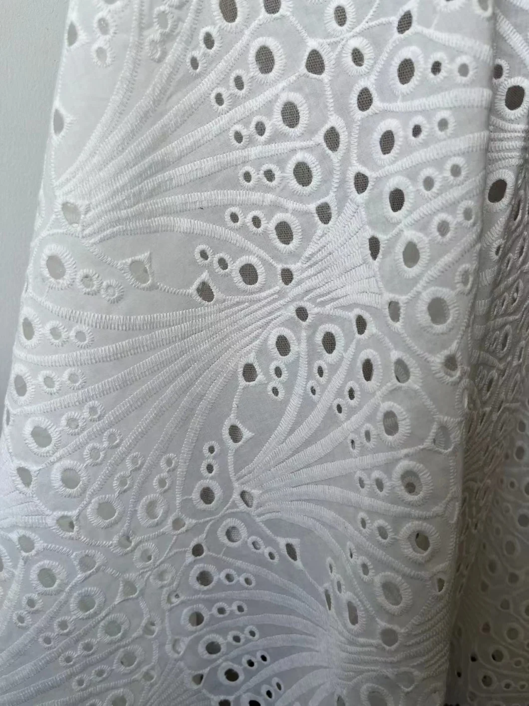 White Embroidery Swiss Voile Eyelet 100% Cotton Embroidery Fabric for Women Dress